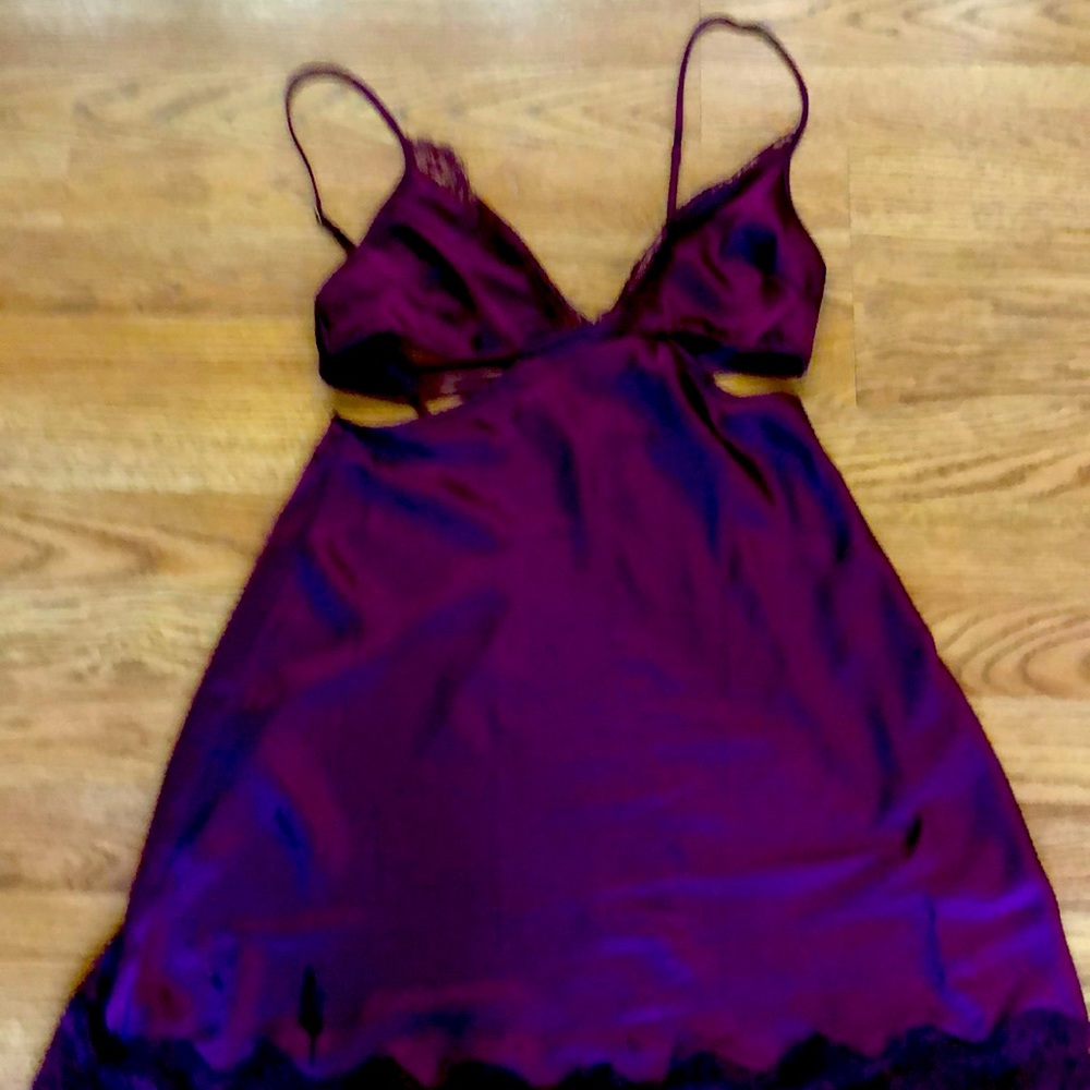 Victoria secret shirt gown, never worn, burgundy XS  15.00